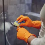 Come rimuovere il calcare da rubinetti e doccia