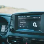 Come collegare il telefono alla macchina in Bluetooth