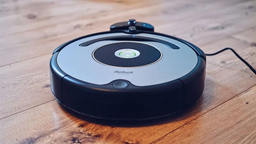 Robot aspirapolvere: come funziona e conviene davvero